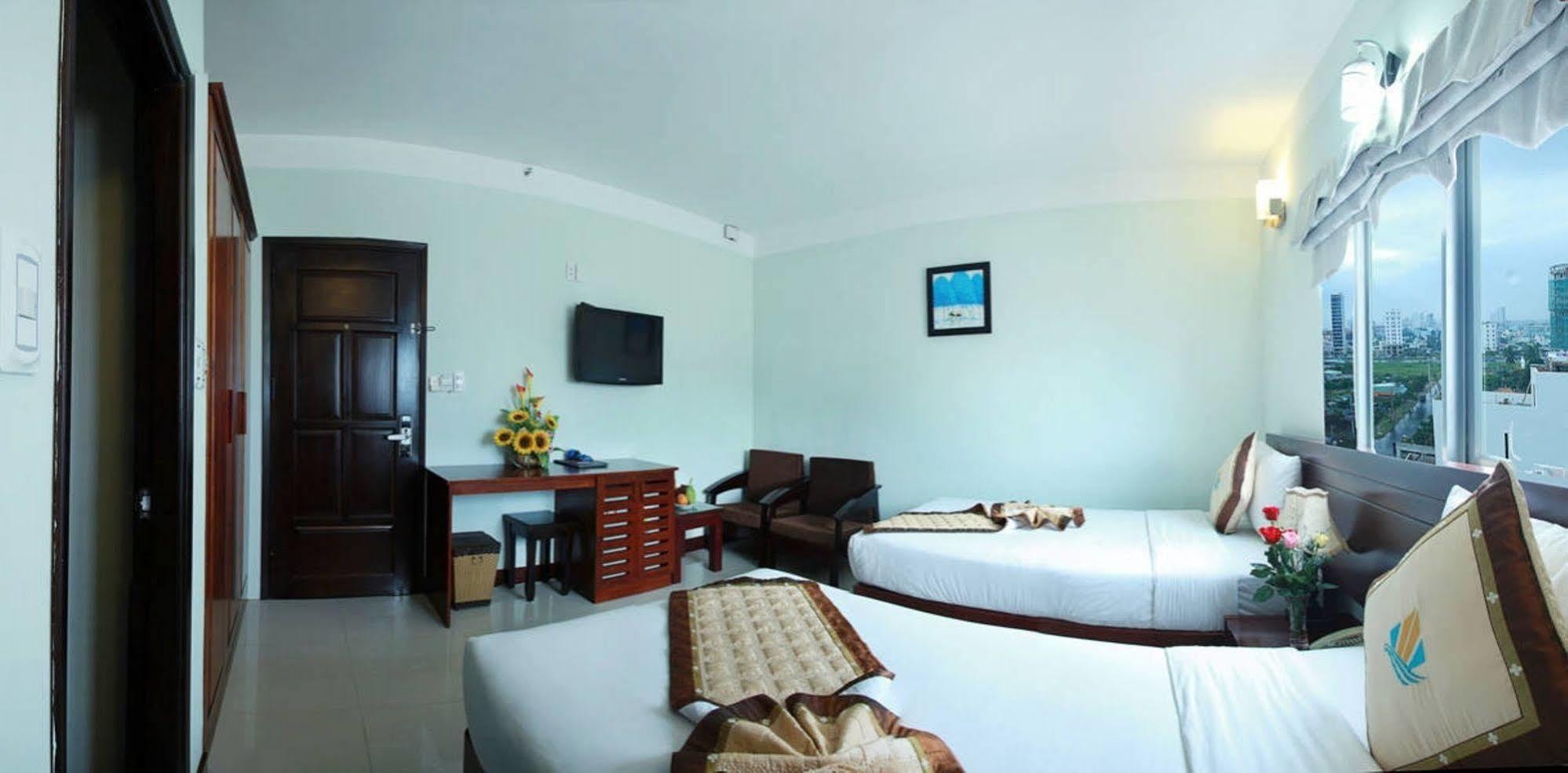 Luna Diamond Hotel Da Nang Exterior photo