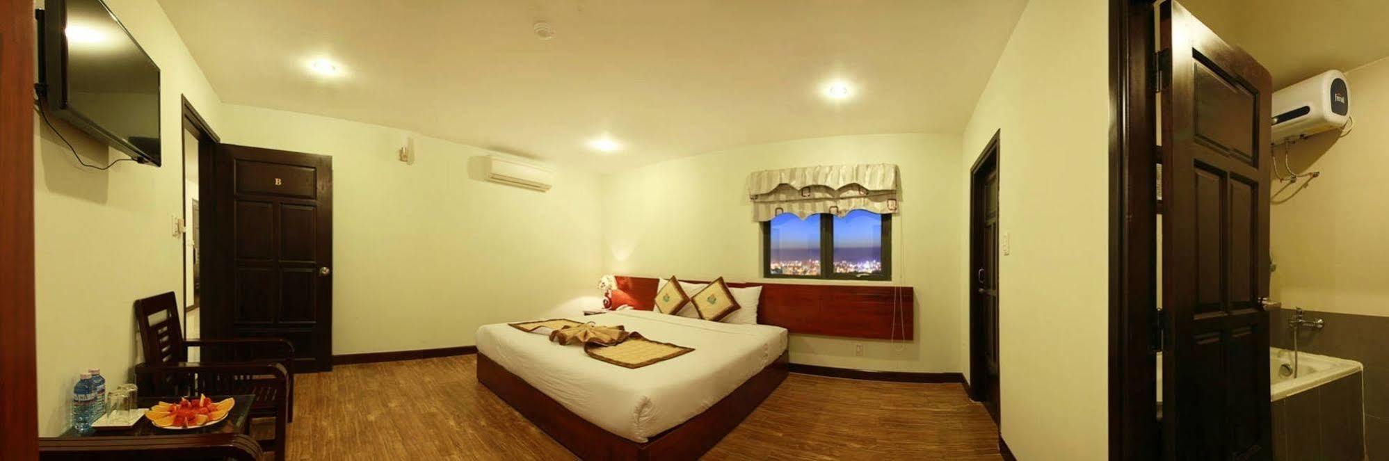 Luna Diamond Hotel Da Nang Exterior photo