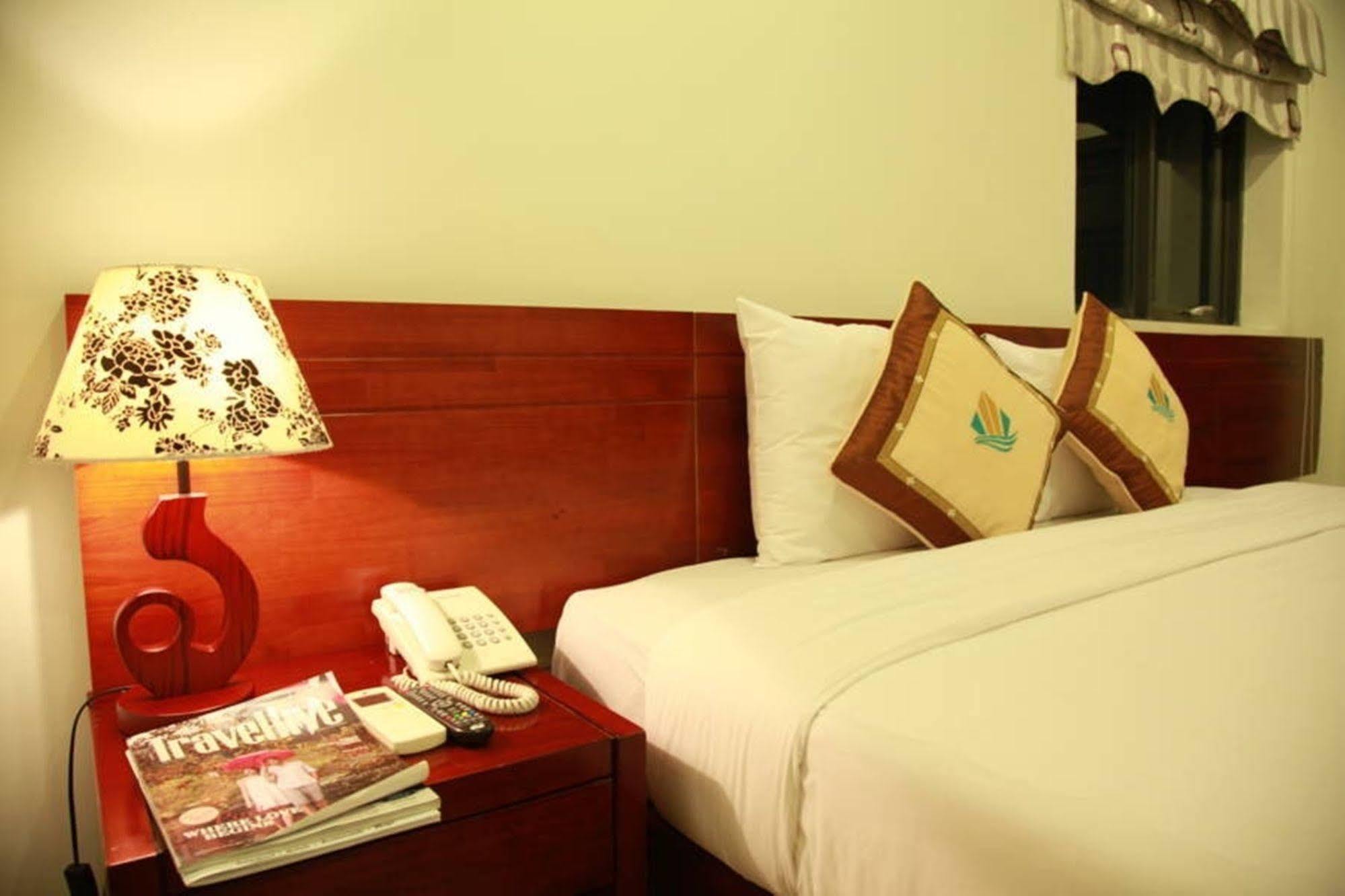 Luna Diamond Hotel Da Nang Exterior photo