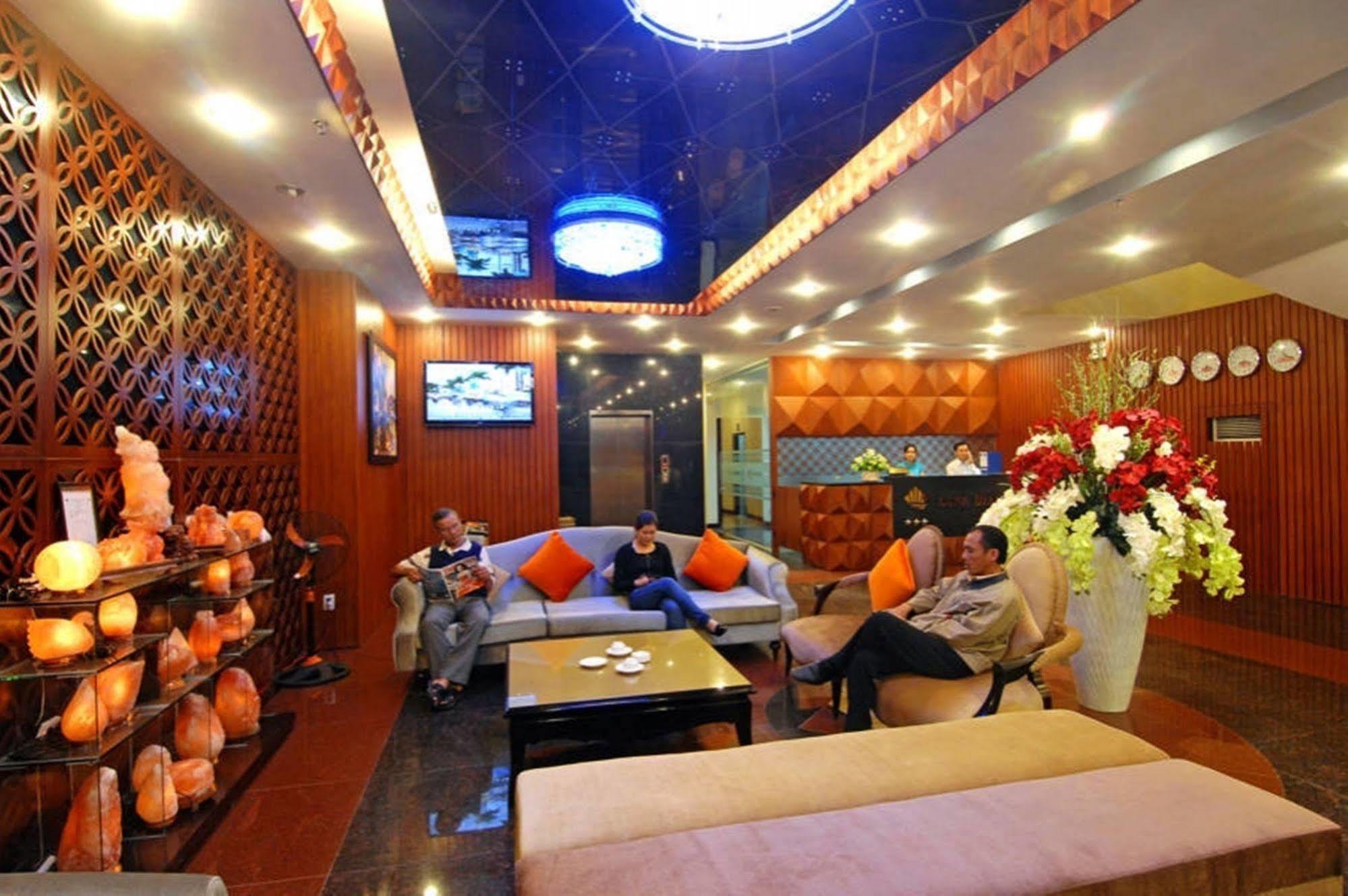 Luna Diamond Hotel Da Nang Exterior photo